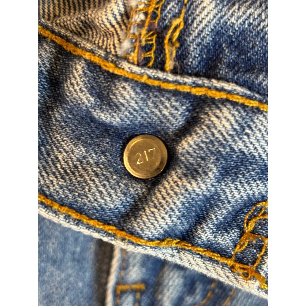 Levis mens actual